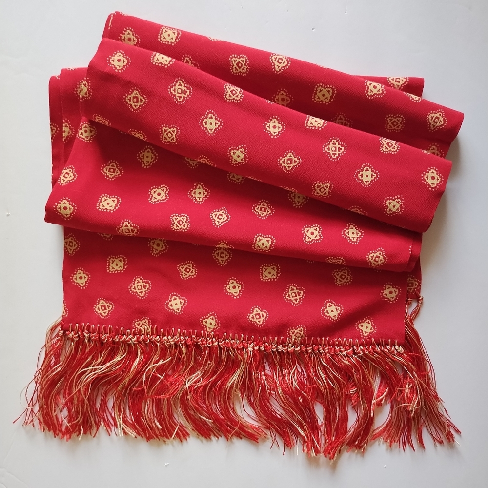 DKNY Red Scarf With Fringe